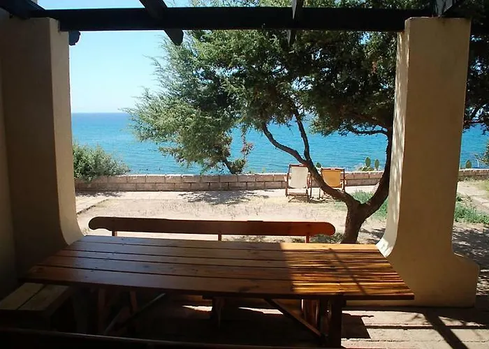 Villa Alabe - Waterfront Apartments In Bosa Porto Alabe