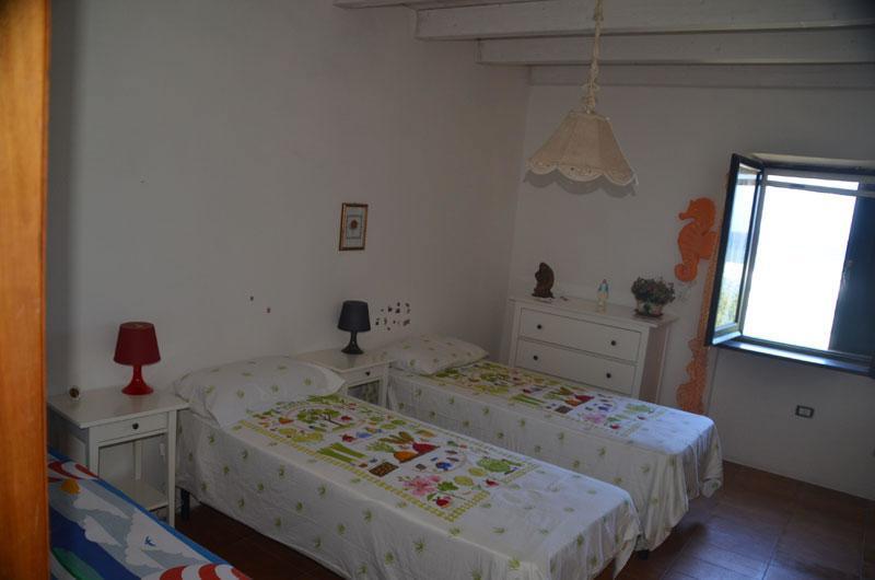 Villa Alabe - Waterfront Apartments In Bosa Porto Alabe