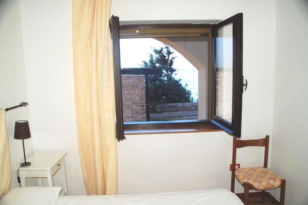 Villa Alabe - Waterfront Apartments In Bosa Porto Alabe * Porto Alabe