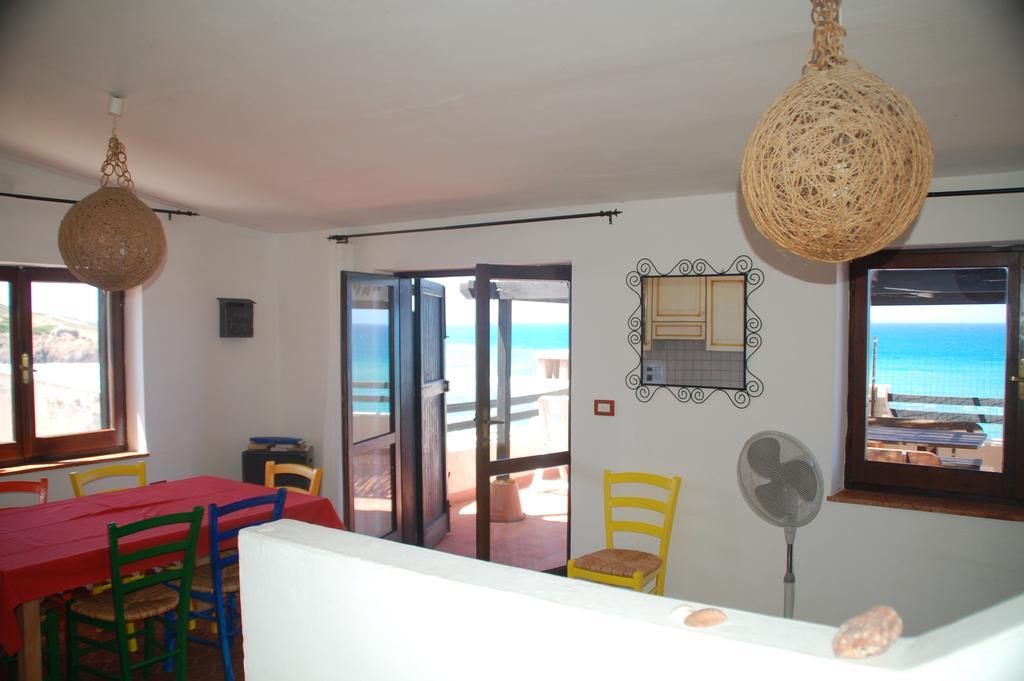 Villa Alabe - Waterfront Apartments In Bosa Porto Alabe Apartment *